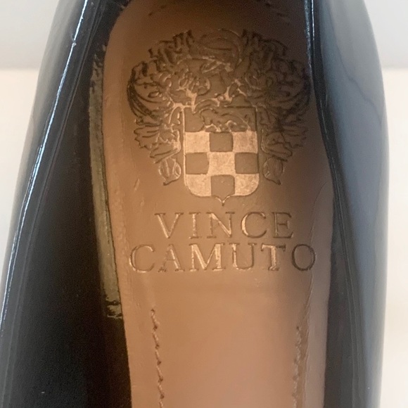 Vince Camuto - Picture 7 of 7